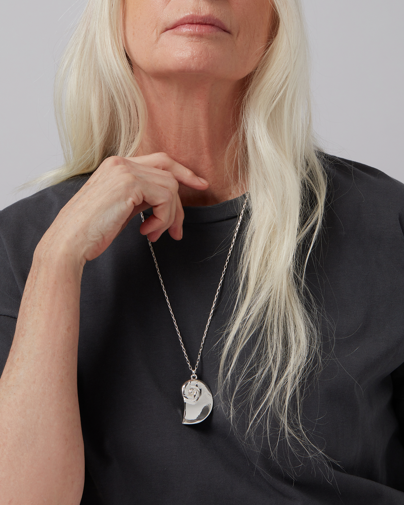 Dylan Pendant Necklace