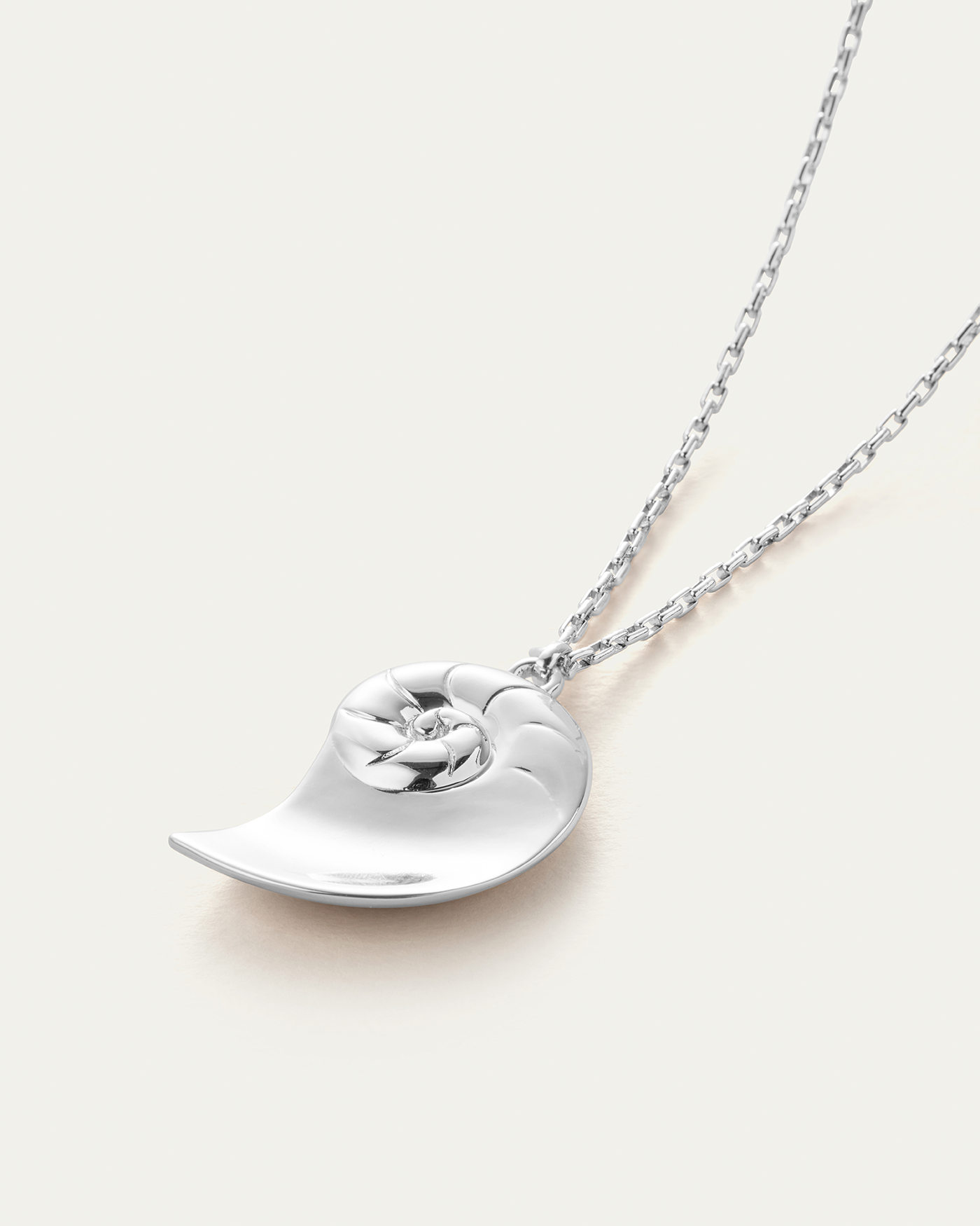 Dylan Pendant Necklace