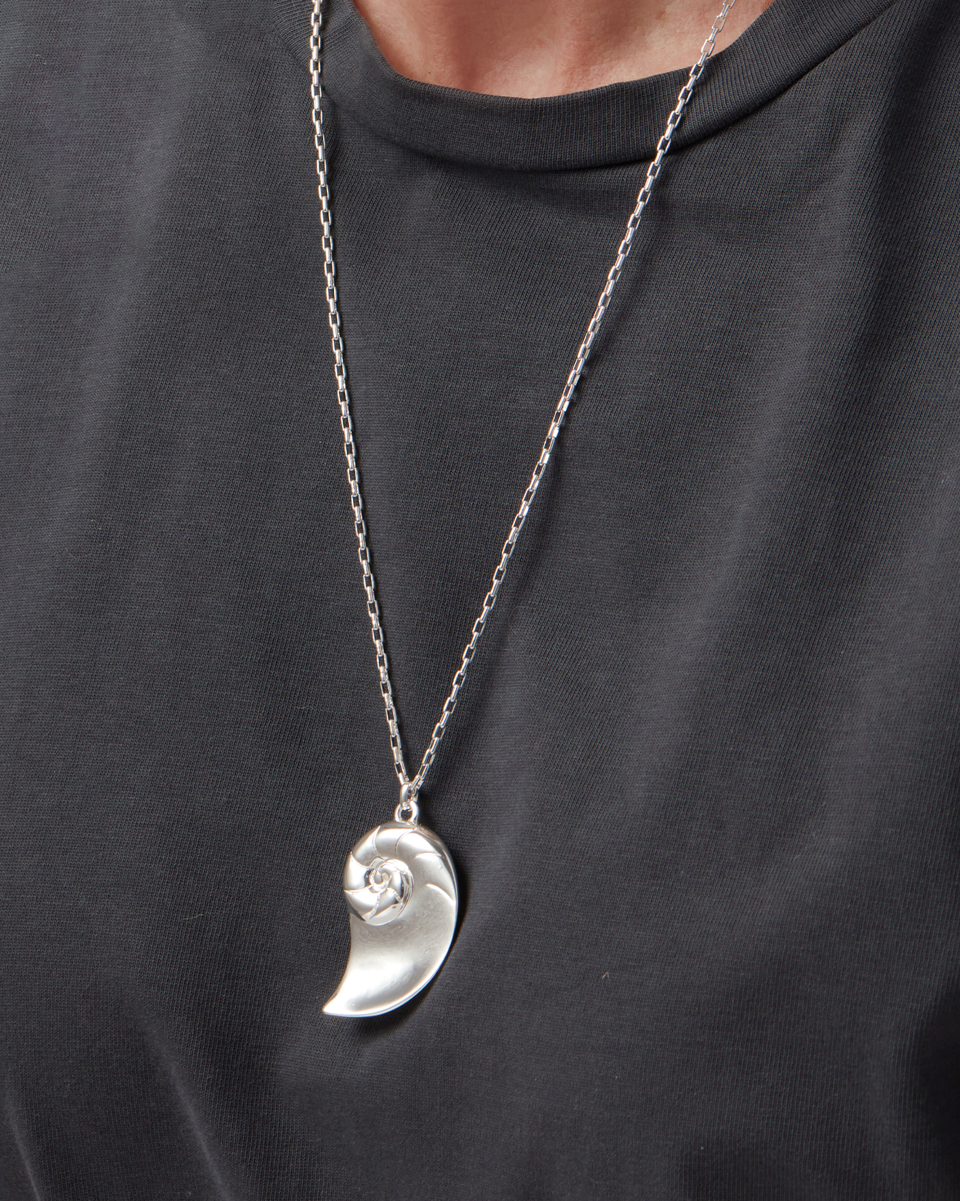 Dylan Pendant Necklace