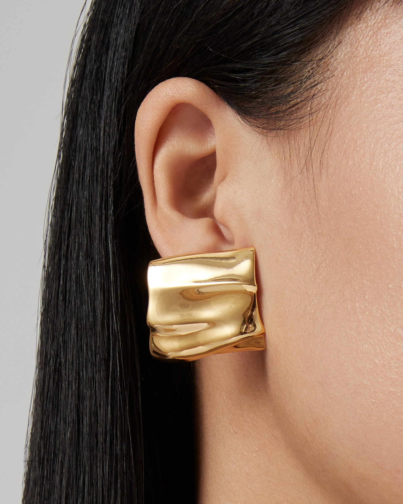 Sundra Clip On Earrings