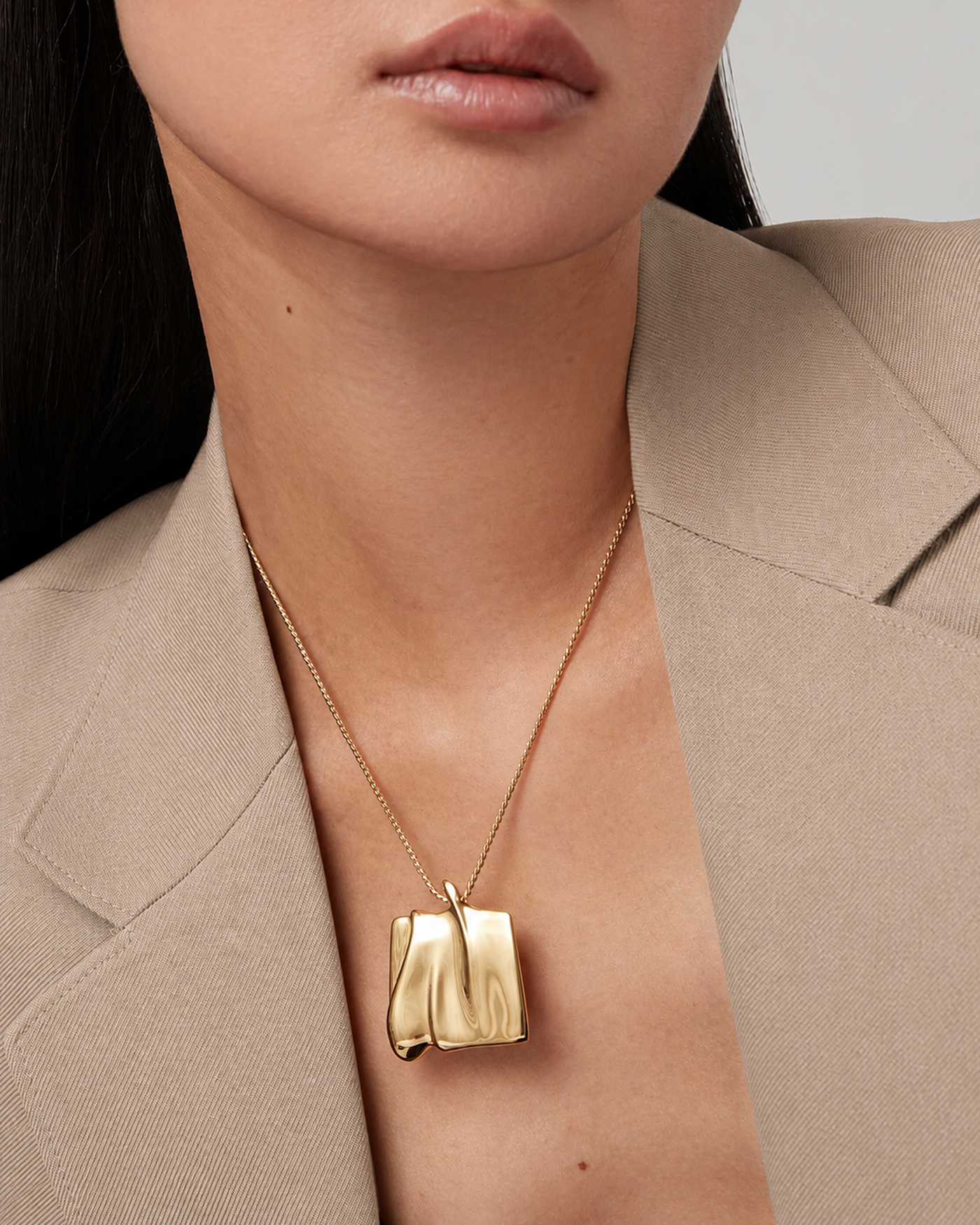 Large Sundra Pendant Necklace