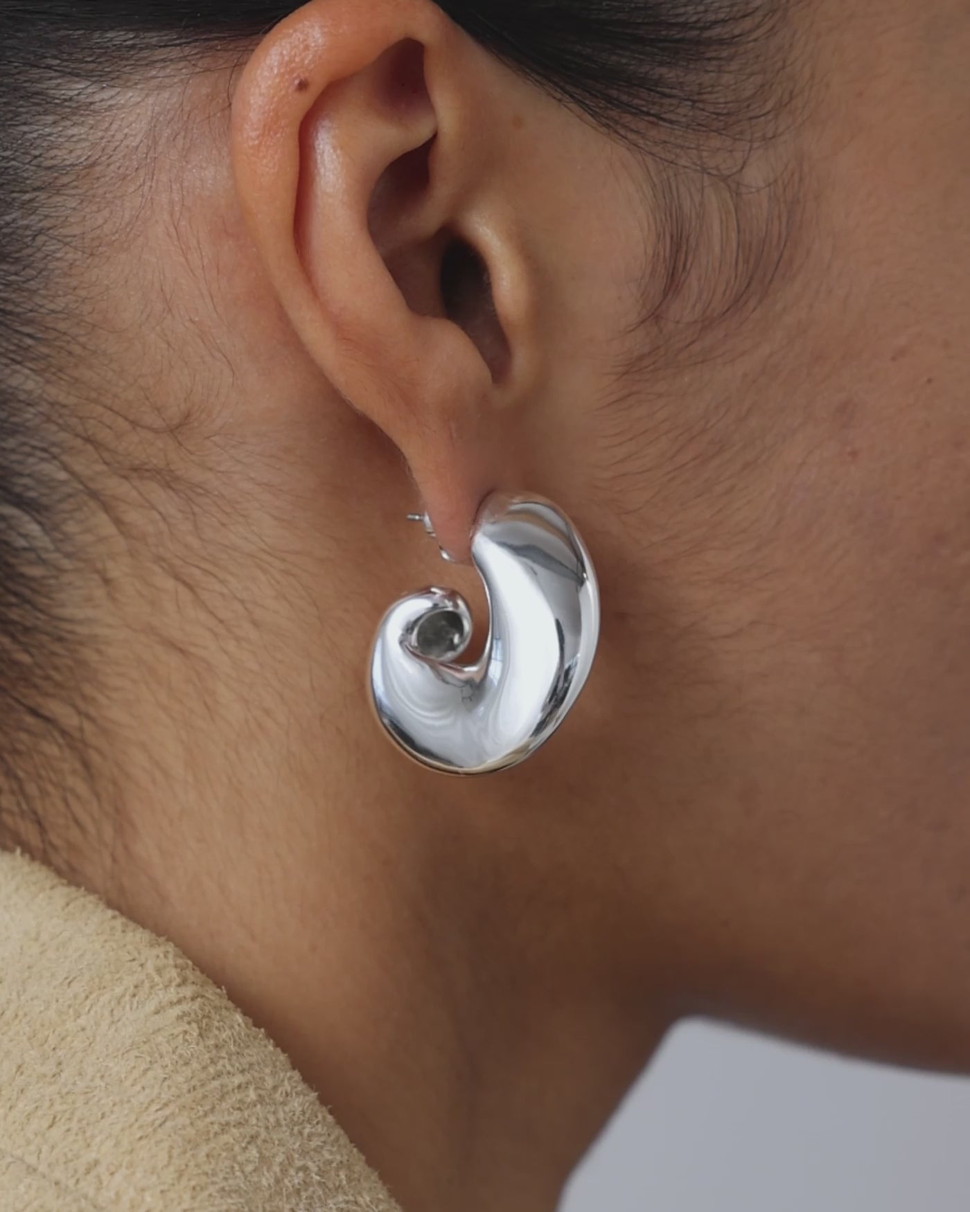 Jenny Bird Canada Silver Gigi Lightweight Hoop Earrings for Women
