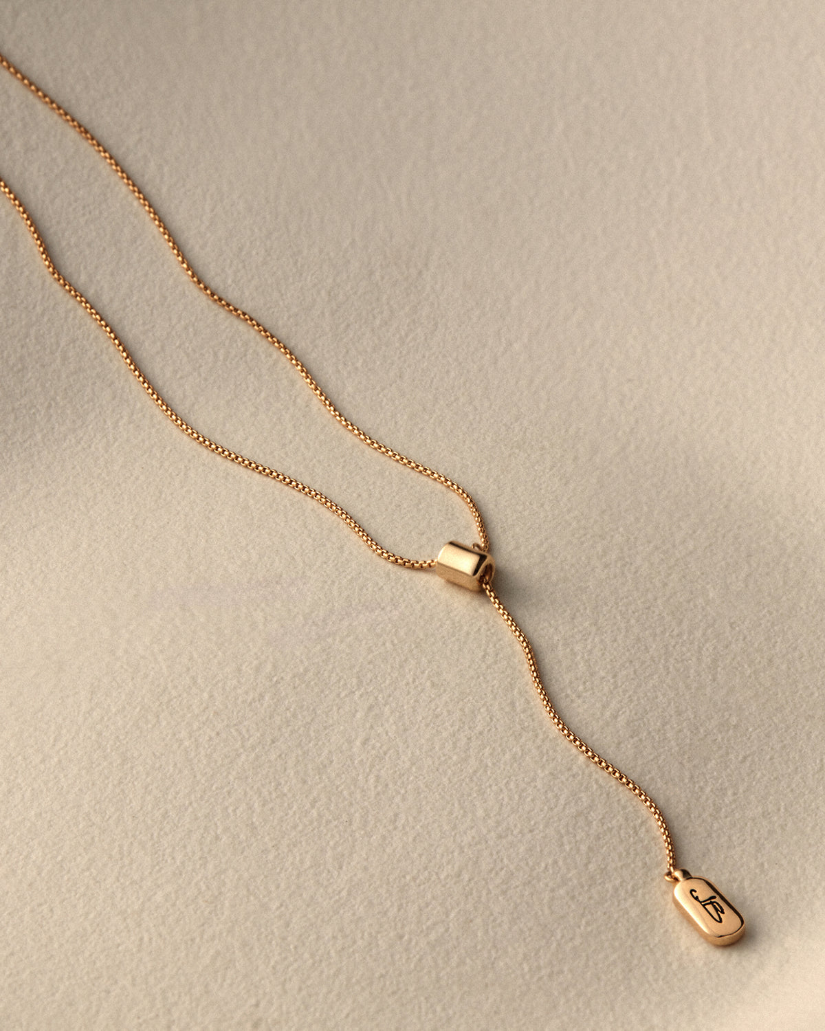 Leon Pendant Necklace