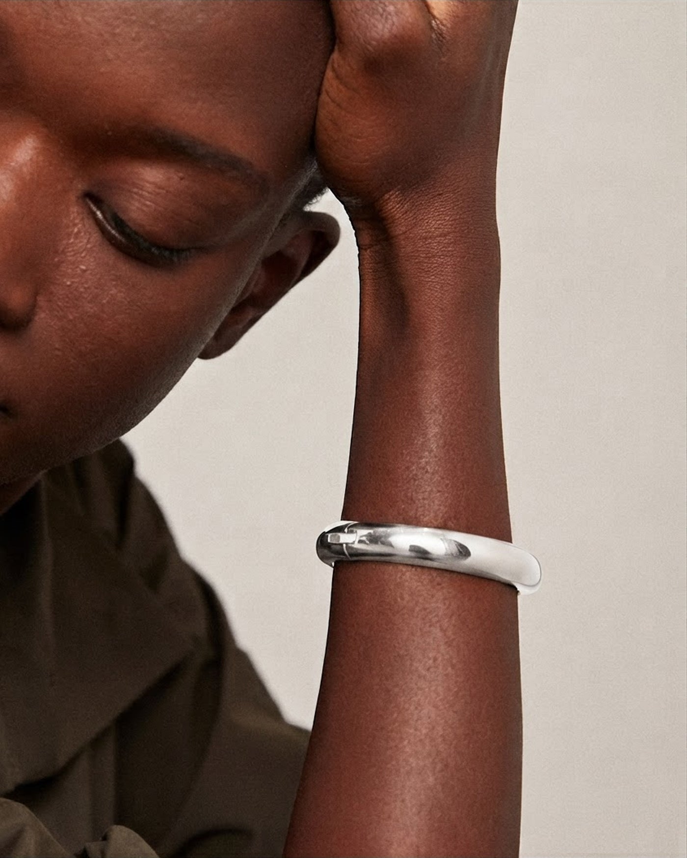 Gia Mega | Thick Silver Bangle Bracelet | JENNY BIRD Canada
