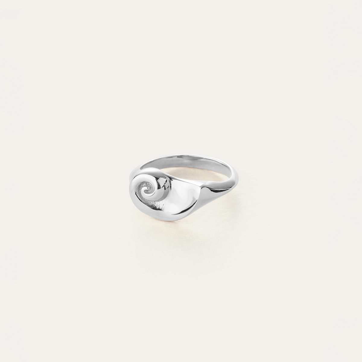 Lucille Signet Ring - Silver | JENNY BIRD Canada