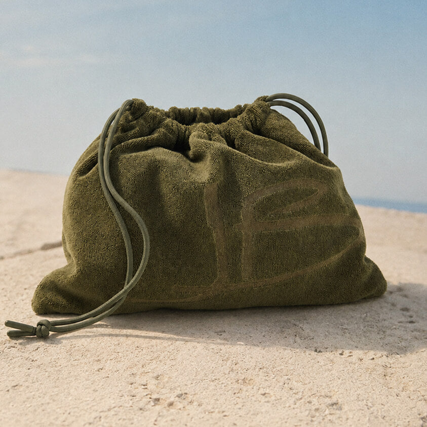FREE LIMITED EDITION POUCH